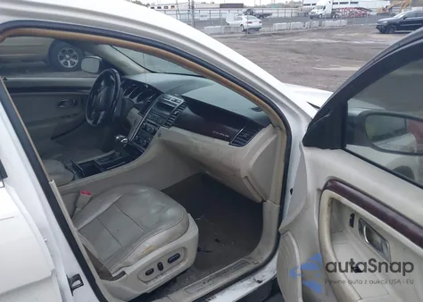 2011 Ford Taurus Limited z USA, uszkodzony, nr VIN 1FAHP2FW0BG102422